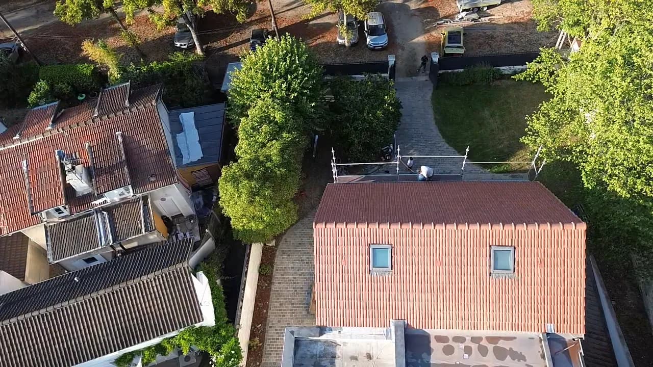 Toiture — finitions du chantier